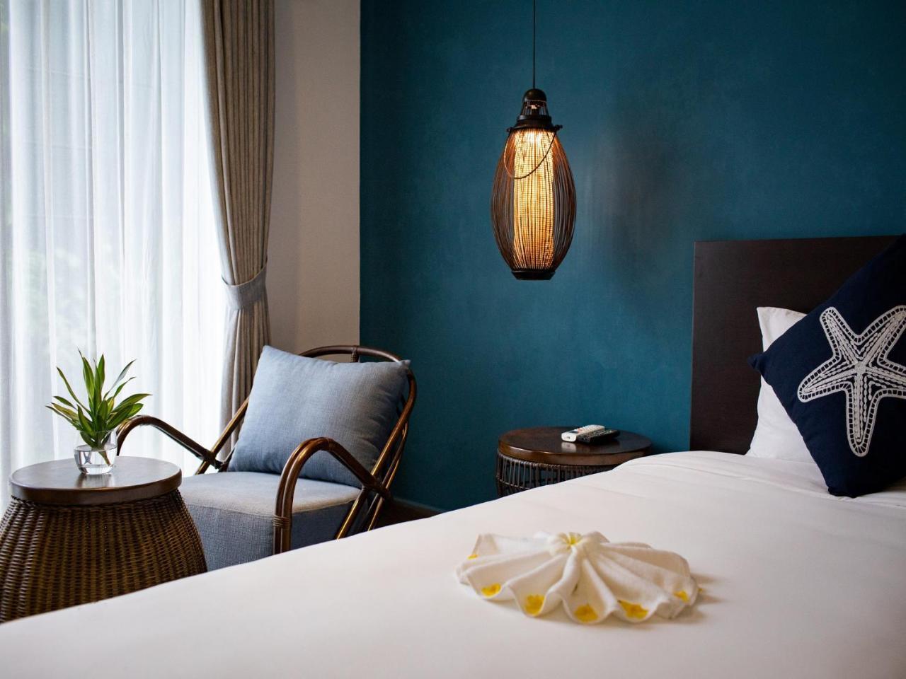 The Blue Alcove Hotel Hoi An Bagian luar foto